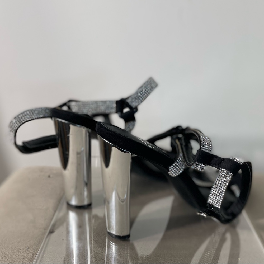 Rhinestones Silver Chunky Heel Sandals - Picture 8 of 10